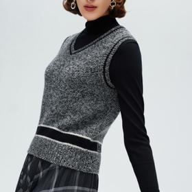 3楼 珍贝女式V领羊绒背心