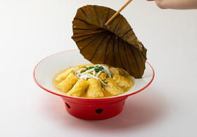 荷香银鱼蒸百合包