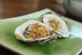 蒜蓉蒸生蚝(个)