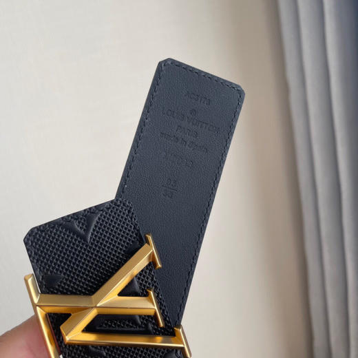 春季特惠💰330 LV路易系列 男士腰带 LOUIS VUITTON采用进口头层皮革 商品图8