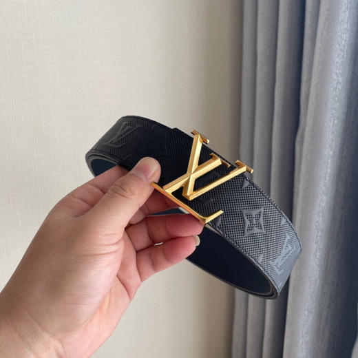 春季特惠💰330 LV路易系列 男士腰带 LOUIS VUITTON采用进口头层皮革 商品图7