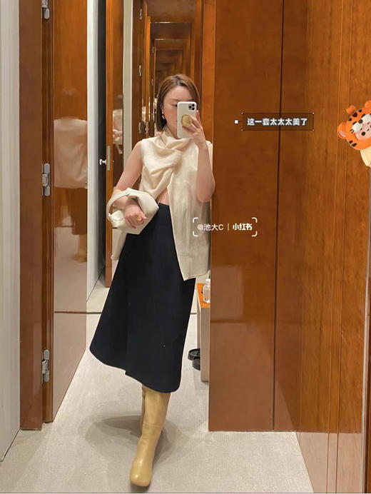 HIDEMI 微褶醋酸立体堆叠领不对称上衣 商品图3