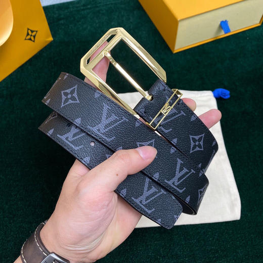 春季特惠💰320 LV男士腰带 男士经典休闲腰带 带身宽度3.5cm 商品图2