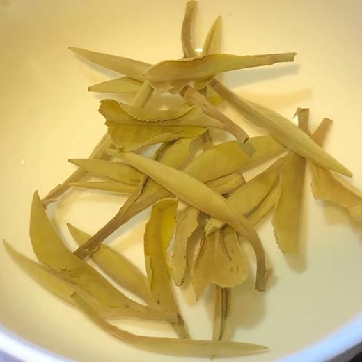 白茶之美属牡丹，一城之人皆若狂——2021年福鼎管阳首届“管阳云雾”杯茶王赛白牡丹银奖50g铁盒装 商品图4