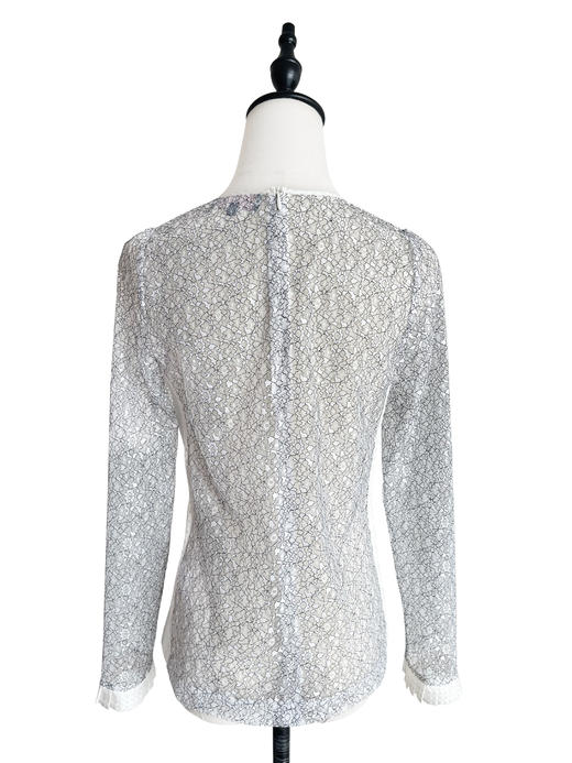 TYNVIE 褶皱袖口镶边花型蕾丝透视长袖上衣-白色 商品图4