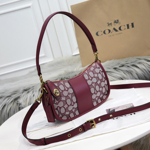 春季特惠💰480 蔻驰coach经典提花织物SWINGER 07210蔻驰复古摩登包 商品图1