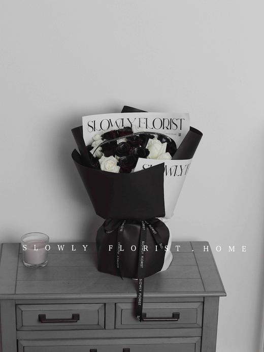 酷女孩黑玫瑰花束 商品图11