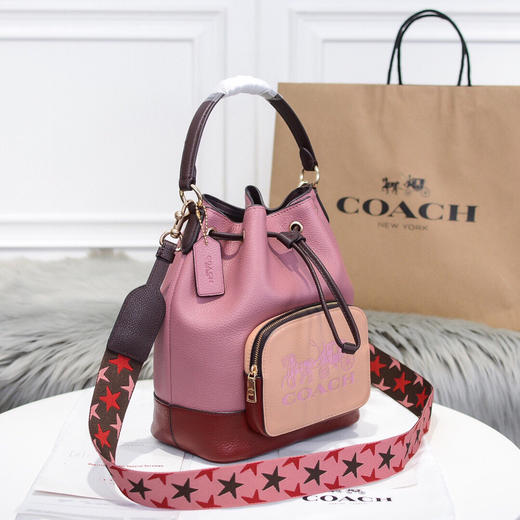 春季特惠💰550 蔻驰COACH/蔻驰女士马车图案JES水桶包1899 商品图1
