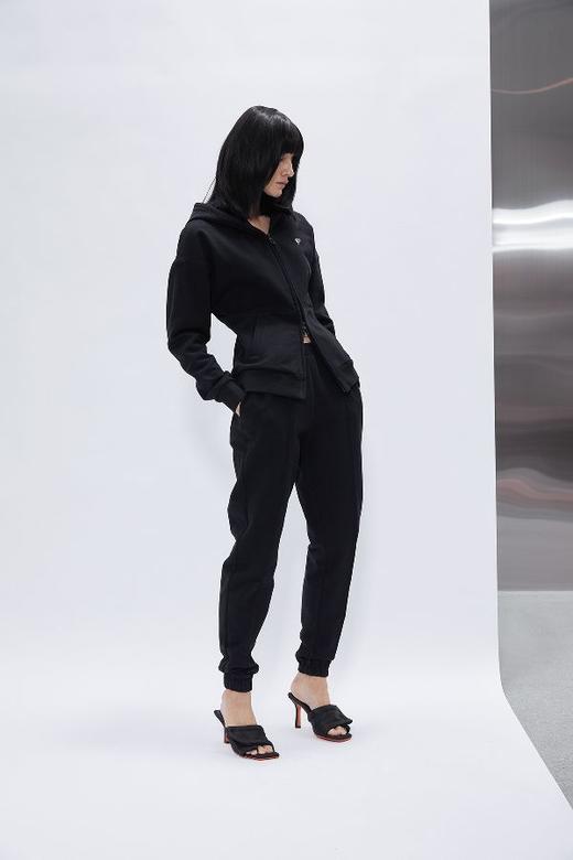 立体线分割休闲运动裤 商品图1