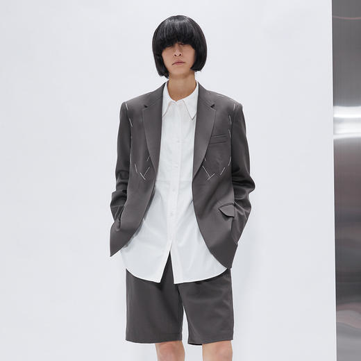 经典款阔肩百搭西服 商品图0