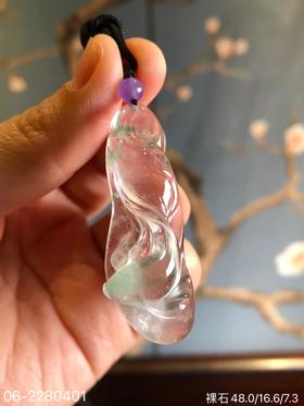 玻璃飘翠如鱼得水吊坠 89999【06-2280401】