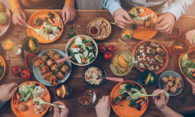 春节大鱼大肉解了馋 虚不受补怎么办？试试艾灸调理脾胃之虚 