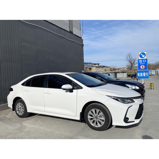 丰田 卡罗拉 1.2T S-CVT 运动版 【长租-北京】 商品图3