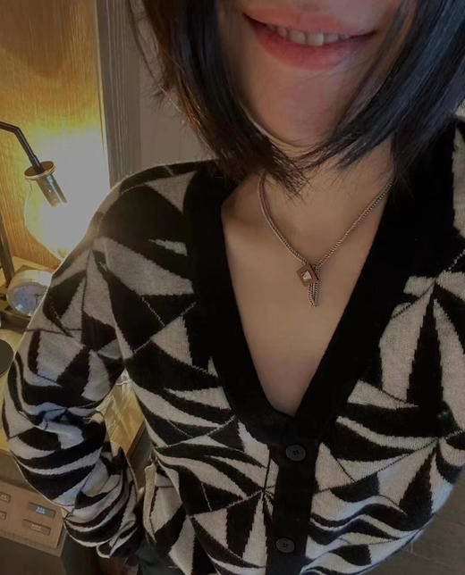 HIDEMI 美利奴羊毛几何印花纽扣开衫 商品图11