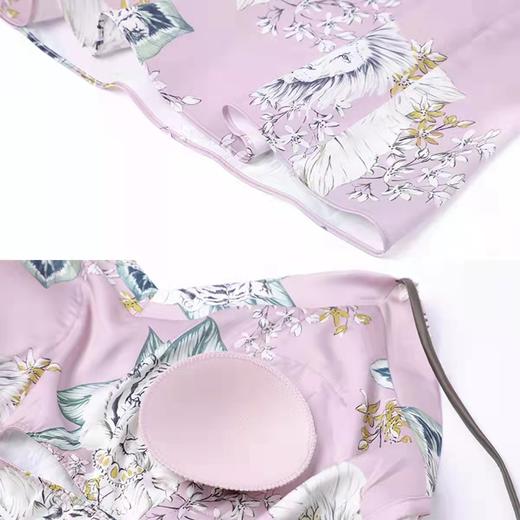 安莉芳薄款印花性感V领吊带睡裙女士舒适防凸点家居裙EL00365 商品图3