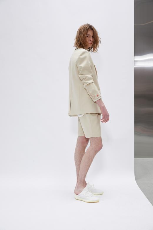 经典款阔肩百搭西服 商品图3