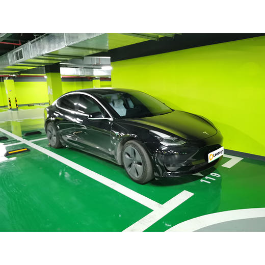 特斯拉 Model3 标准续航后驱升级版 【长租-深圳】 商品图4