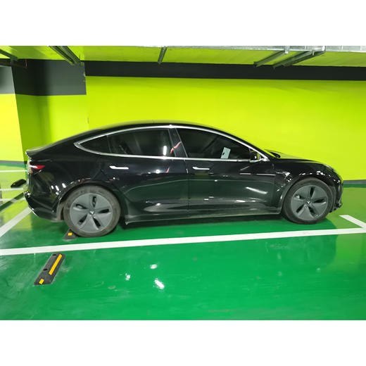 特斯拉 Model3 标准续航后驱升级版 【长租-深圳】 商品图3