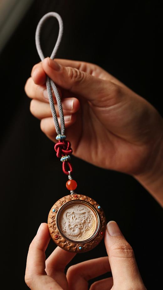 【青山特惠】老山檀 龙行天下 运转乾坤 吊坠s8 商品图1