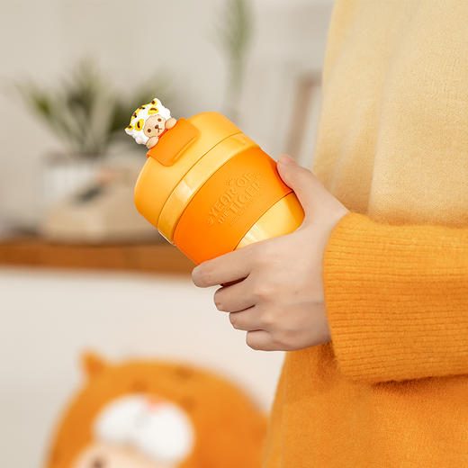 泰迪珍藏小熊招财虎年小老虎便携咖啡随行吸管保温杯双饮口高颜值 商品图2