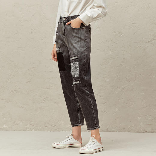 famecoco范可儿街头破洞牛仔裤早春新款收腹直筒裤女款F221GA007 商品图1
