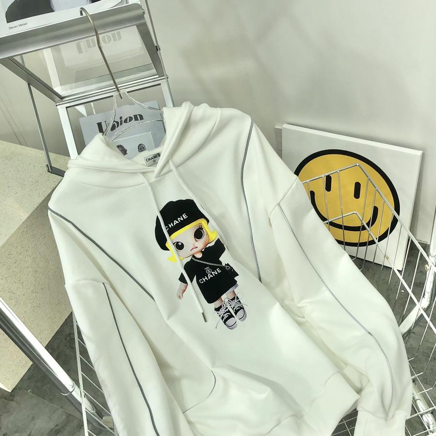 点此购买 香奈儿潮妹白色连帽卫衣 sy 212482