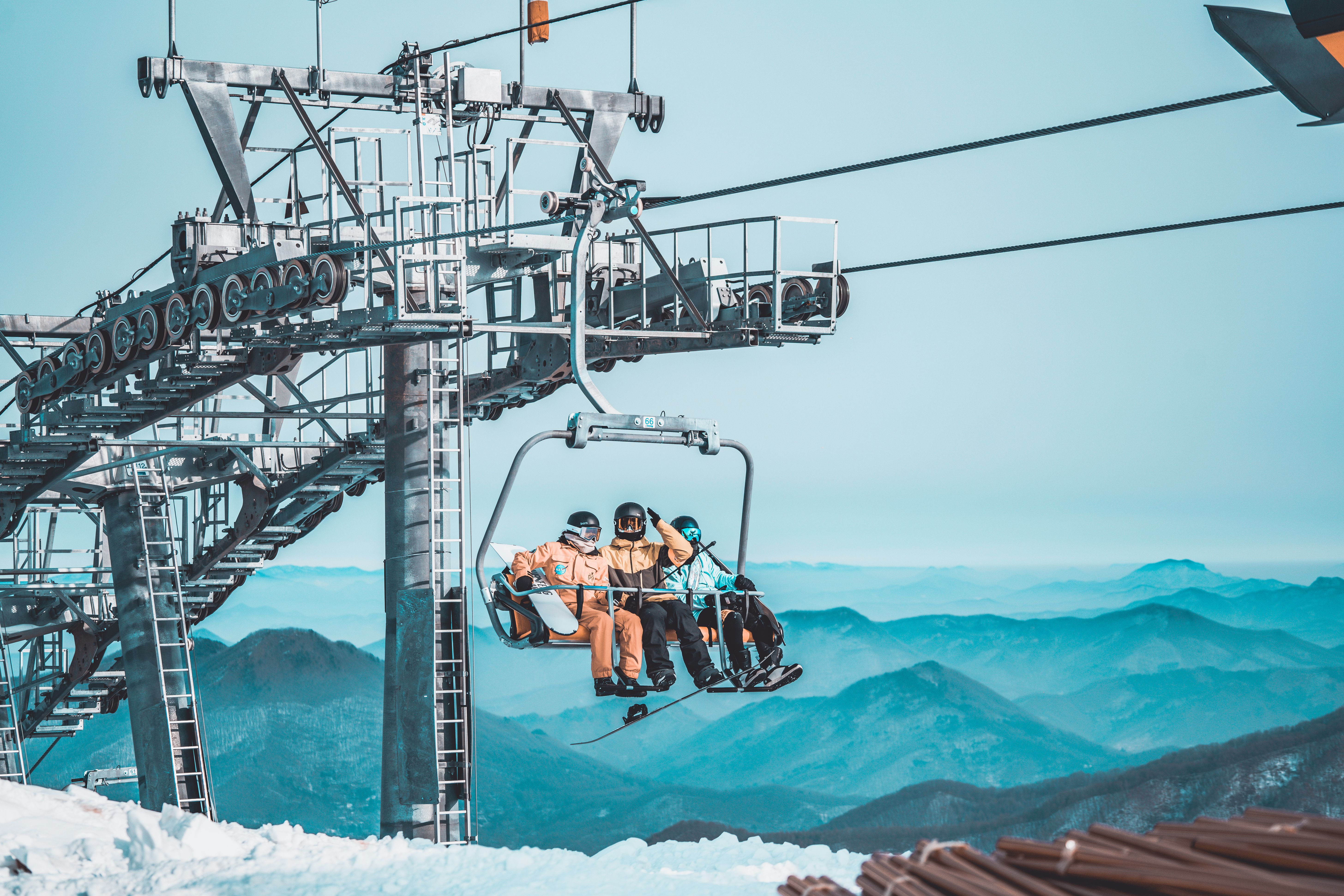 【啟蟄 | 23/24雪季开板】通化·万峰11月23日-11月26日 包机机票专属链接