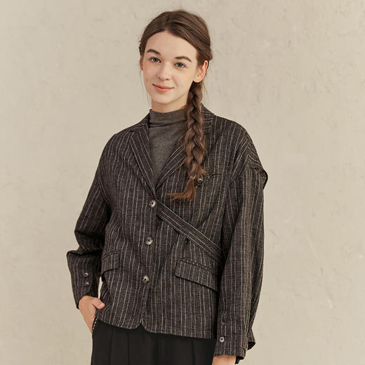 Famecoco范可儿短款宽松外套女式简约慵懒条纹春装F221AB009 商品图2