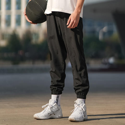 无界 UZIS长裤春夏季薄款宽松束脚卫裤速干梭织篮球训练裤[纵贯] 商品图4