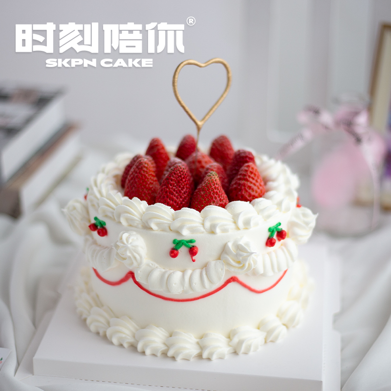 复古草莓蛋糕