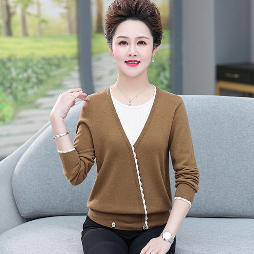 QY  TT21397高贵假二件纯色妈妈装羊毛衫 商品图2