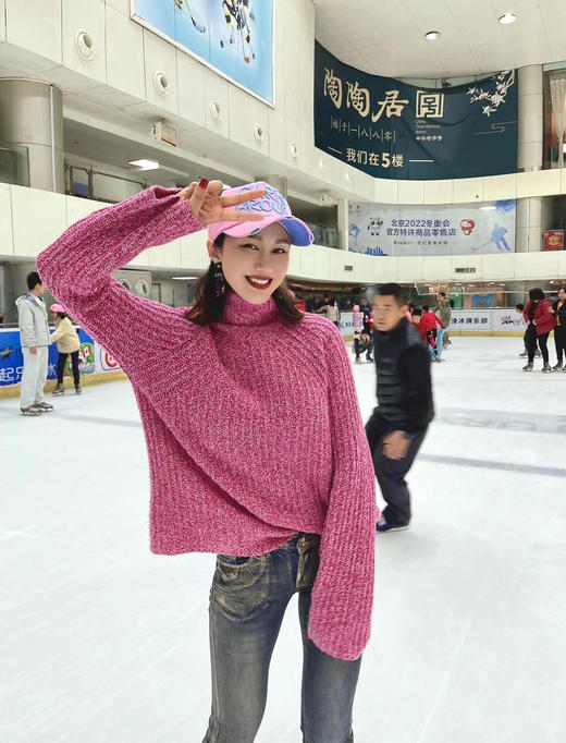 J20424698 100%羊绒衫 烟花紫色 少女心青春减龄 柔软细腻颈袖添香 商品图2