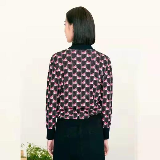 易菲22春宽松短款毛织外套 商品图1