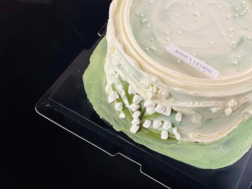 手绘铃兰裱花奶油蛋糕 商品图1