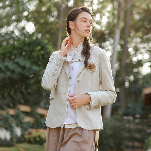 Famecoco范可儿休闲米色西装女式春秋款温柔棉麻西服F221AW001 商品图0