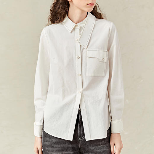 Famecoco范可儿时尚个性衬衫女白色不规则翻领衬衣F221BA023 商品图1