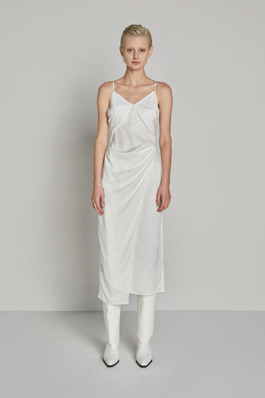 双侧腰捏褶吊带连衣裙 商品图0