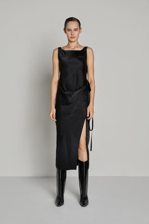 双侧腰捏褶溢边连衣裙 商品图1