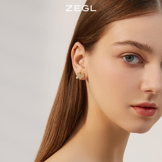 ZEGL设计师小熊爱心耳环女小众设计感耳钉925银针不对称复古耳饰 商品图2