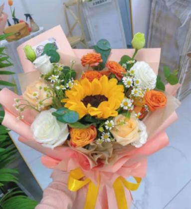 阳光四溢 向日葵+香槟玫瑰花束【BC】【AM】 商品图0