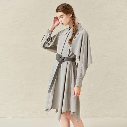 Famecoco范可儿不规则大气连衣裙别致修身长裙F221FA018 商品图1