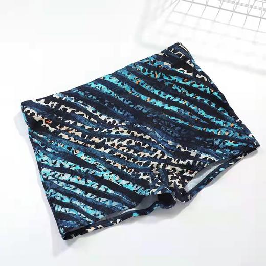 安莉芳旗下IVU男士迷彩印花温泉泳裤短款舒适中腰平角裤UT00001 商品图3