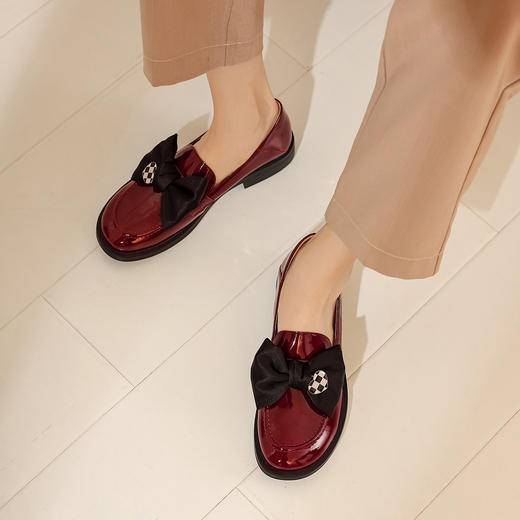 西村名物2022年新款蝴蝶结乐福鞋女可爱JK英伦平底小皮鞋单鞋女T22AM19201 商品图1