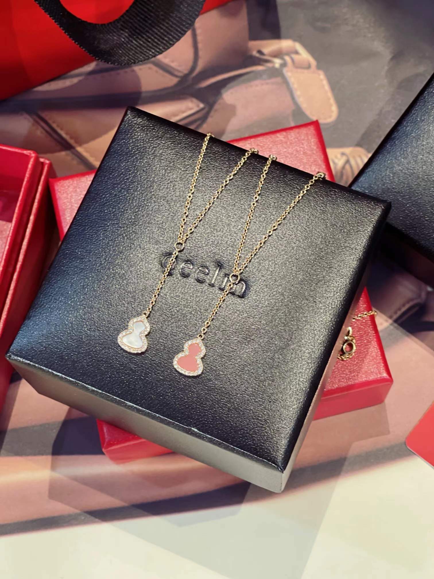 刘诗诗同款 wulu系列qeelin葫芦项链 全套包装