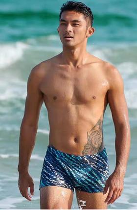 安莉芳旗下IVU男士迷彩印花温泉泳裤短款舒适中腰平角裤UT00001