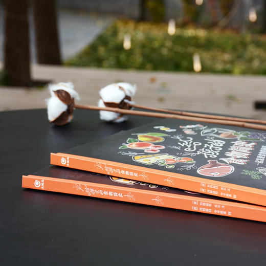 《给孩子的食物简史》追溯面包、蔬菜、谷物、奶酪等近100种食物的起源，体验世界各地丰富的饮食文化。 商品图2