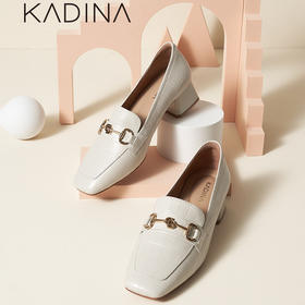 卡迪娜2022年春季新品杏头粗跟女鞋中跟乐福鞋单鞋KS221543