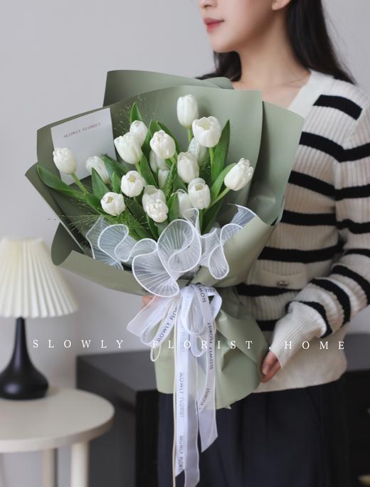 19朵进口白色郁金香花束 商品图0