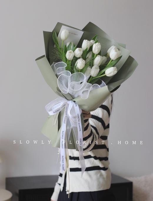 19朵进口白色郁金香花束 商品图2