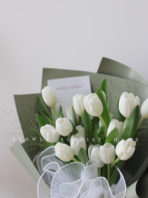 19朵进口白色郁金香花束 商品图3